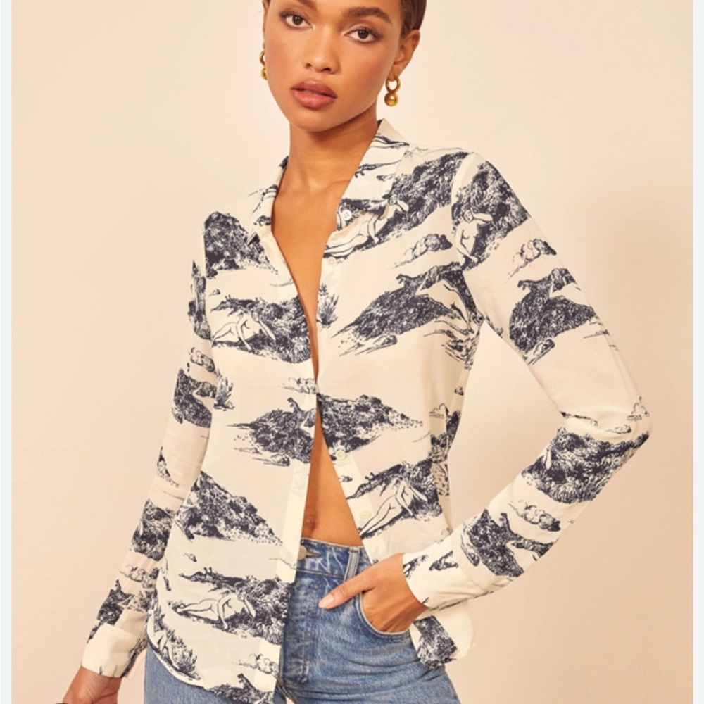 Reformation Violet Top in Paradiso